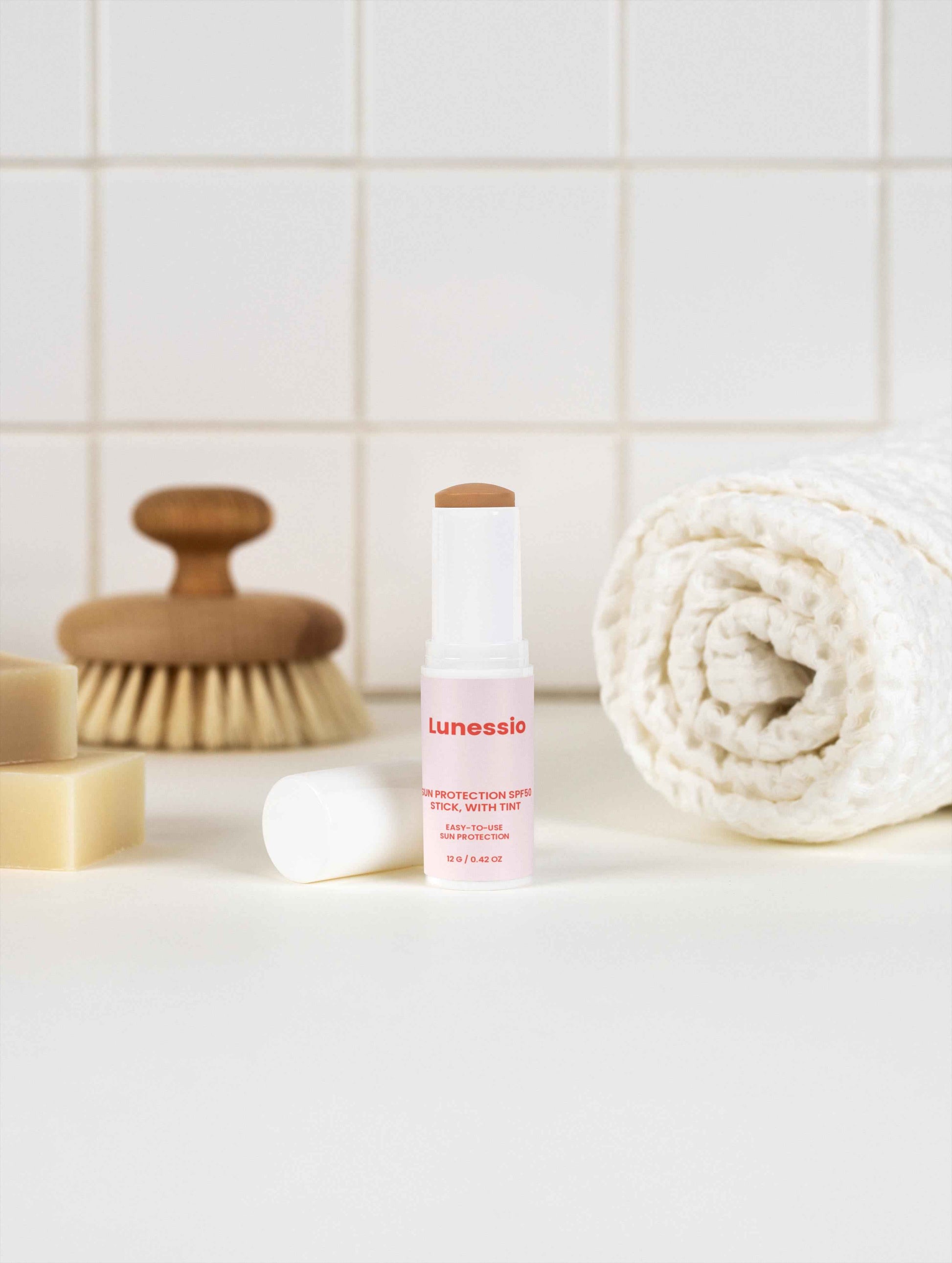 Sun Protection SPF50 Stick, with tint