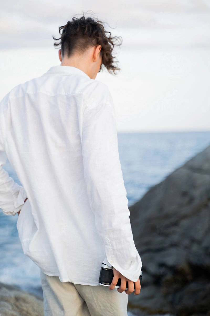 elegant man linen outfit


